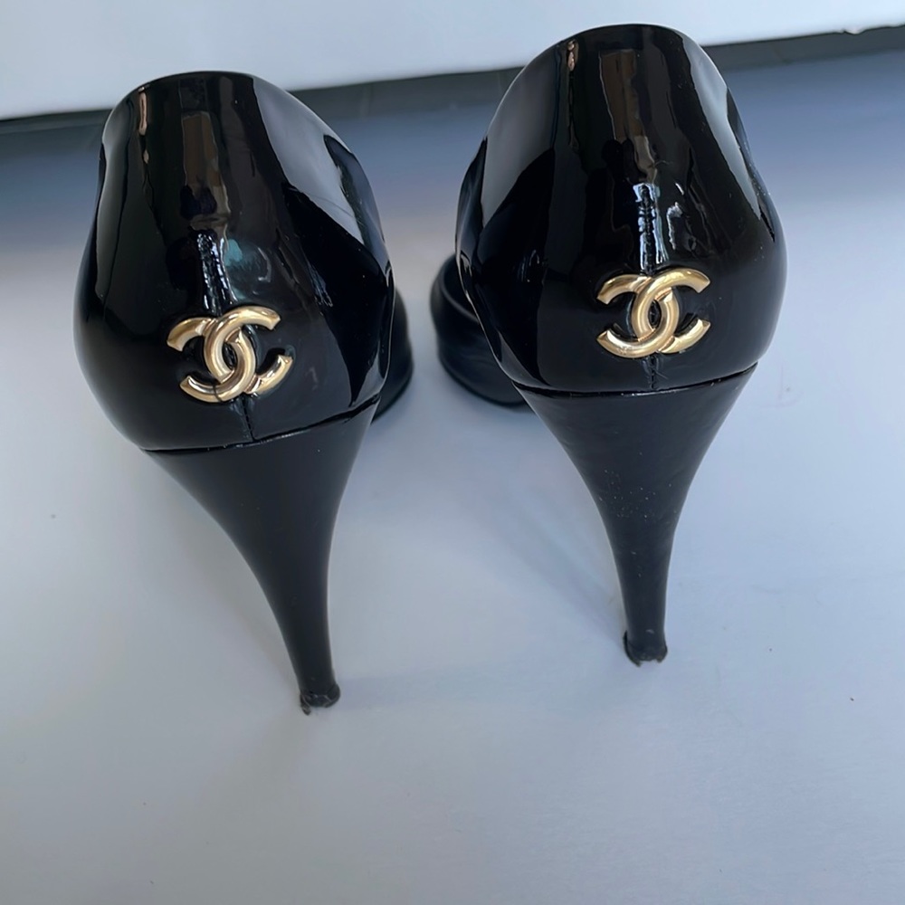 Authentic Chanel Heels - Picture 2 of 14
